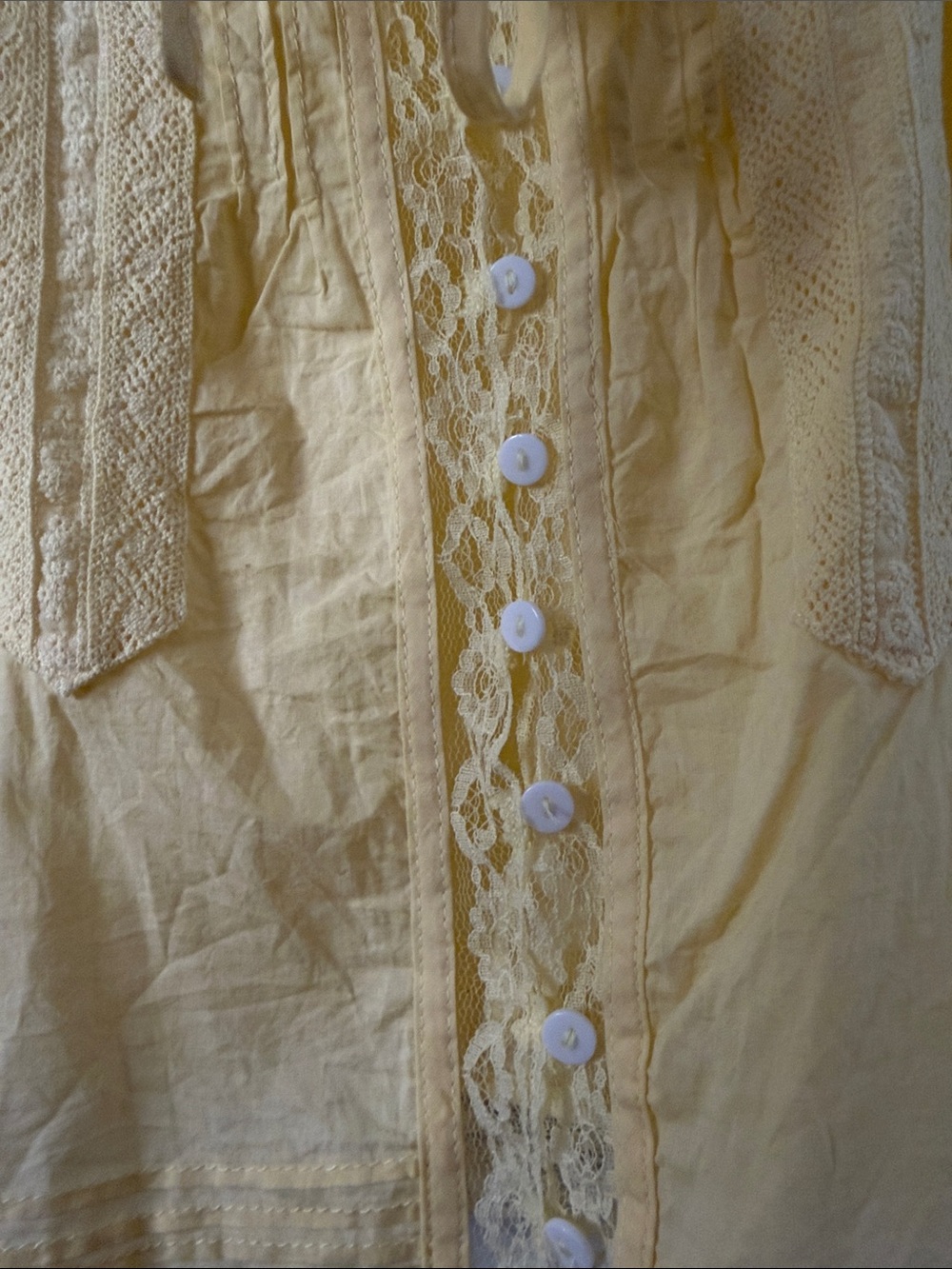 Yellow Lace-Trim lightweight Tank Top Small - Picture 3 of 6